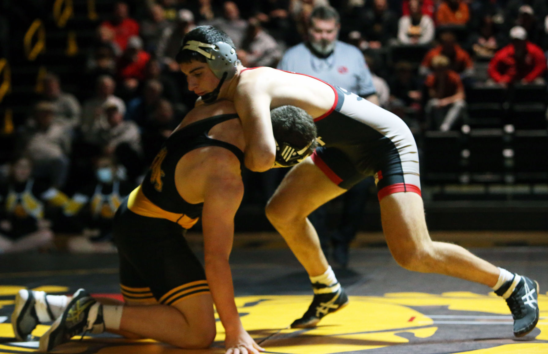 010622-qc-spt-ns-bett wrestling024.JPG